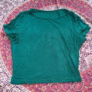 Forest green cropped tee.